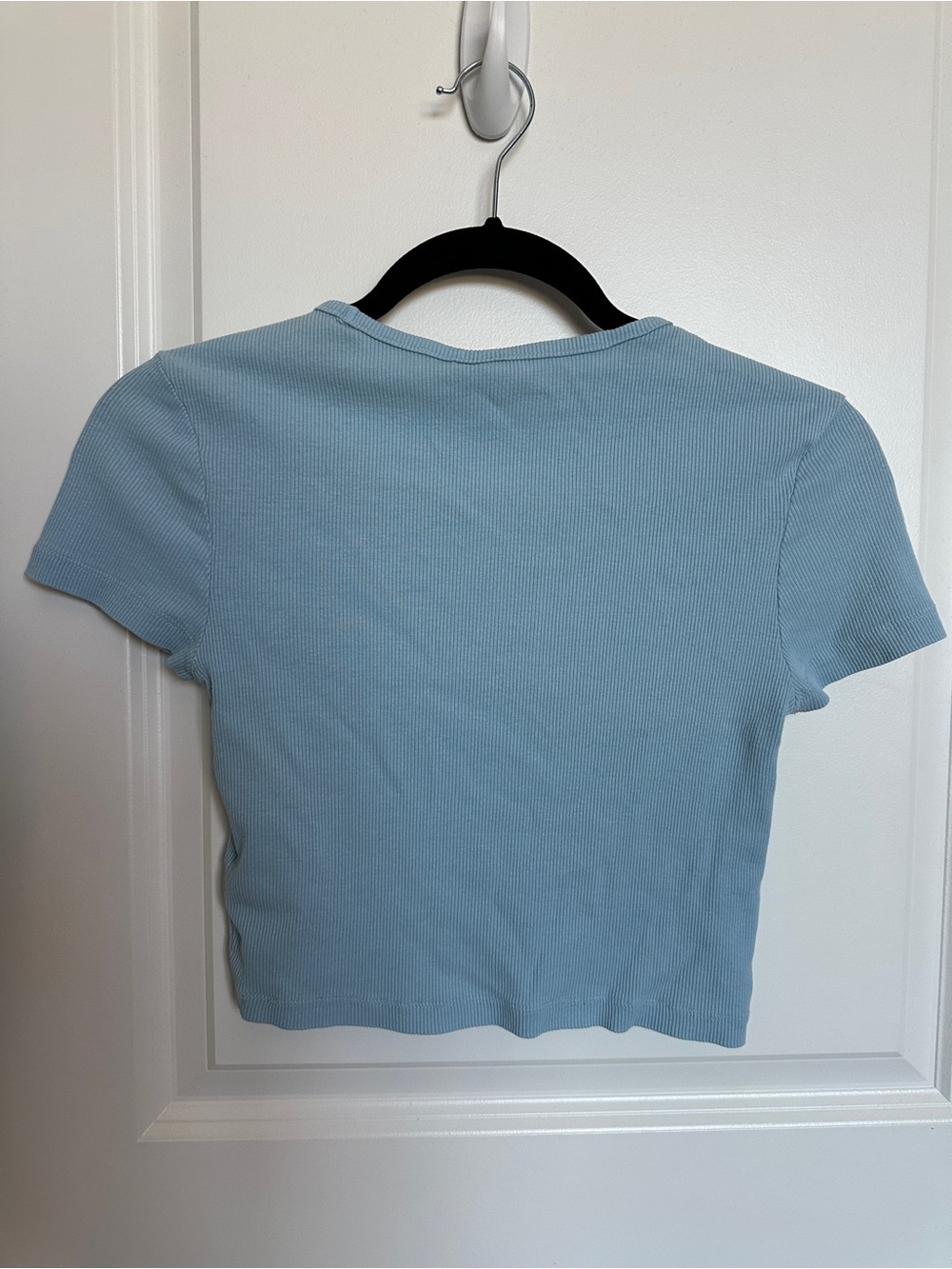 H&M Light Blue Ribbed Crop Tee - Picture 2 of 4